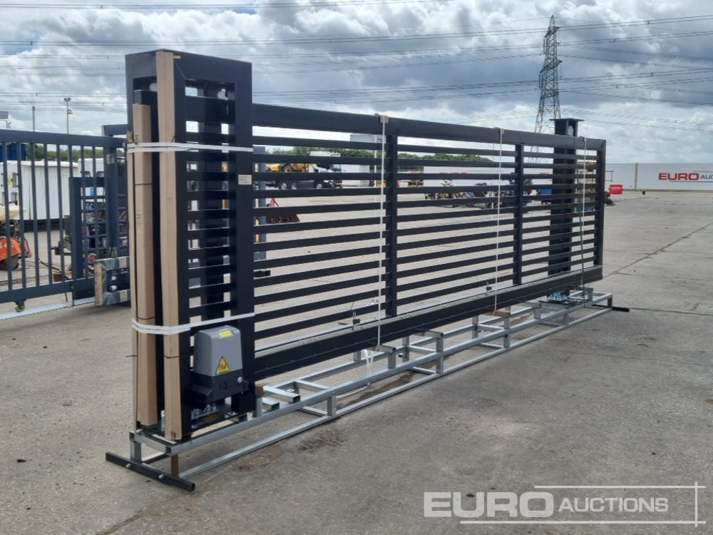 2025 20' Cantilever Sliding Gate, Key Fobs - Agricultural machinery: picture 3 2025 20' Cantilever Sliding Gate, Key Fobs - Agricultural machinery: picture 3