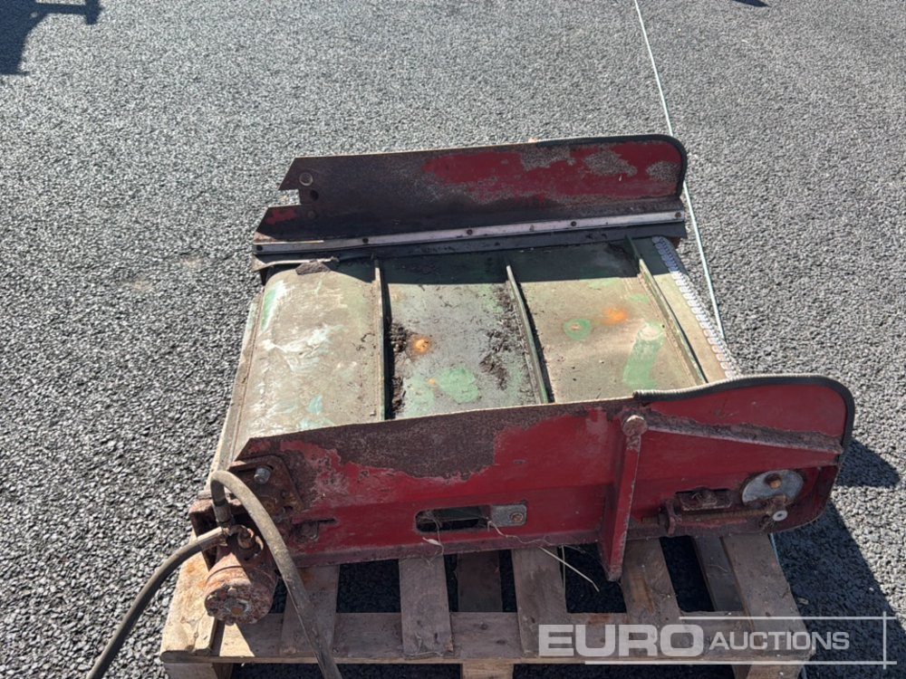 Feeder Wagon Side Bale Elevator - Agricultural machinery: picture 2 Feeder Wagon Side Bale Elevator - Agricultural machinery: picture 2
