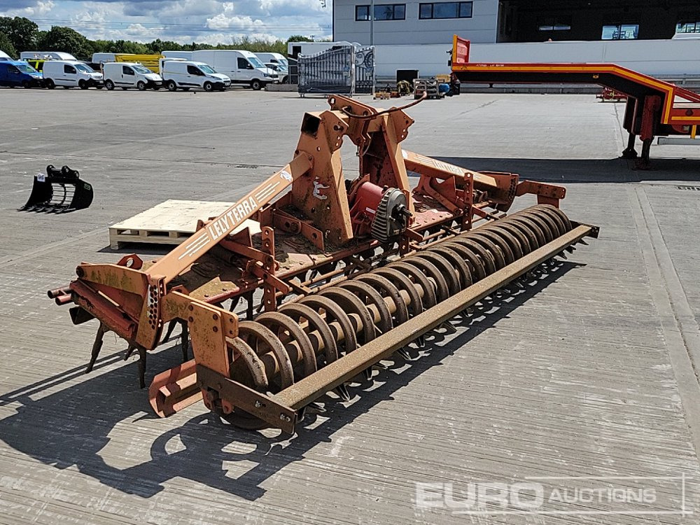 Lelyterra PTO Driven 4m Power Harrow to suit 3 Point Linkage - Agricultural machinery: picture 3 Lelyterra PTO Driven 4m Power Harrow to suit 3 Point Linkage - Agricultural machinery: picture 3