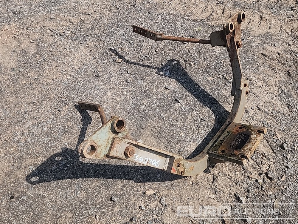 Loader Bracket to suit Massey Ferguson 80 - Agricultural machinery: picture 2 Loader Bracket to suit Massey Ferguson 80 - Agricultural machinery: picture 2