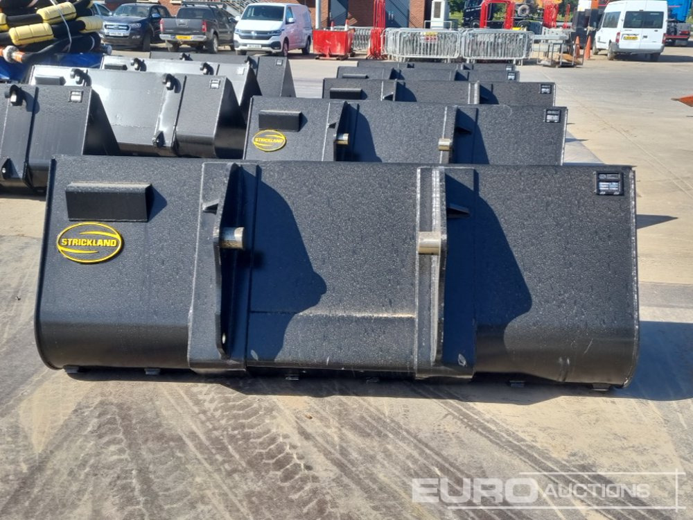 Unused Strickland 90" Loading Bucket to suit Manitou Telehandler - Agricultural machinery: picture 4 Unused Strickland 90" Loading Bucket to suit Manitou Telehandler - Agricultural machinery: picture 4