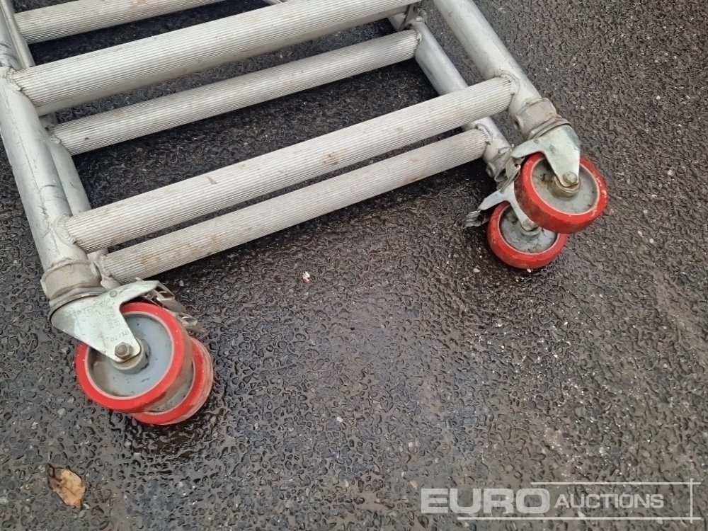 Aluminium Podium Scaffolding Tower - Construction equipment: picture 5 Aluminium Podium Scaffolding Tower - Construction equipment: picture 5