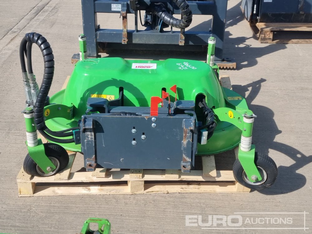 2019 Avant Hydraulic Cutting Deck to suit Compact Wheeled Loader - Attachment for Excavator: picture 4 2019 Avant Hydraulic Cutting Deck to suit Compact Wheeled Loader - Attachment for Excavator: picture 4
