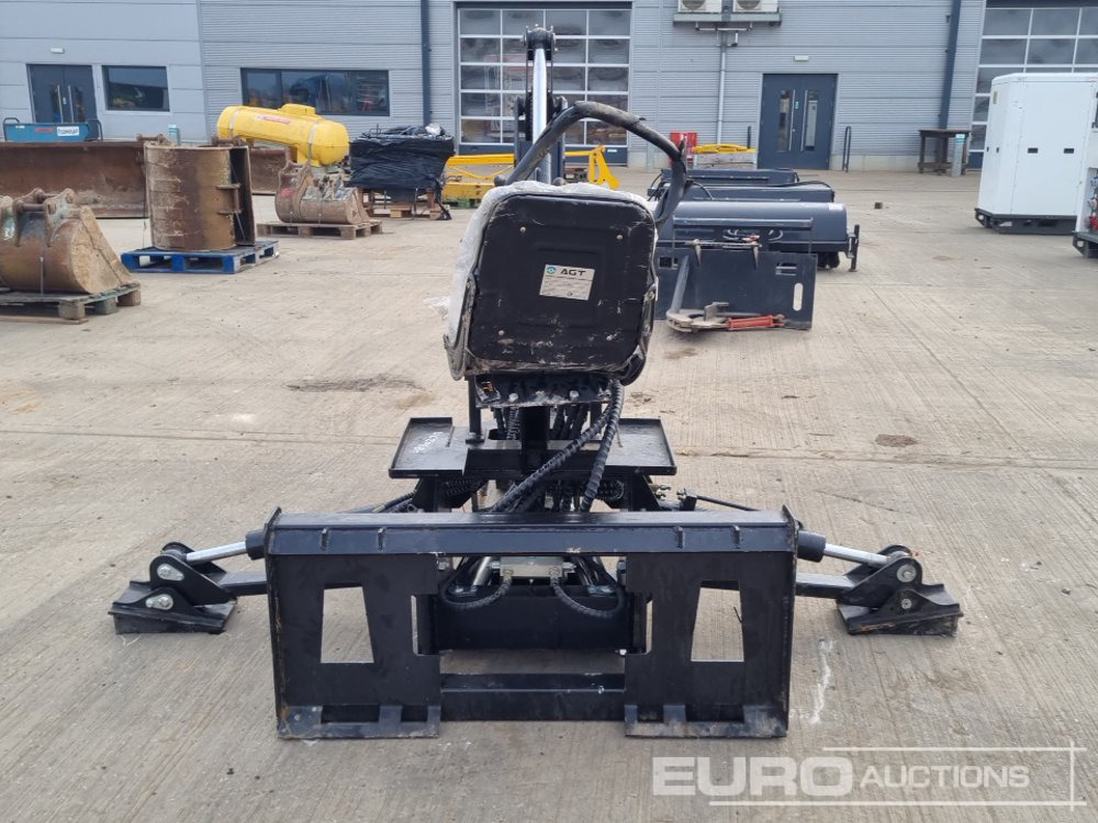Unused 2024 AGT Backhoe Attachment to suit Skidsteer - Attachment for Excavator: picture 4 Unused 2024 AGT Backhoe Attachment to suit Skidsteer - Attachment for Excavator: picture 4