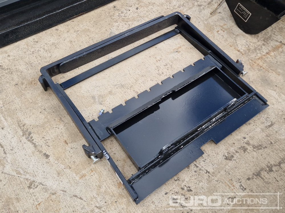 Unused Forks to suit Mini Skidsteer Loader - Attachment for Excavator: picture 1 Unused Forks to suit Mini Skidsteer Loader - Attachment for Excavator: picture 1