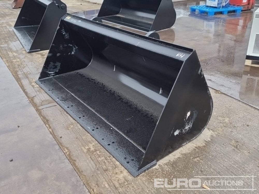 Unused Strickland 90" Loading Bucket to suit JCB Telehandler - Attachment for Excavator: picture 1 Unused Strickland 90" Loading Bucket to suit JCB Telehandler - Attachment for Excavator: picture 1