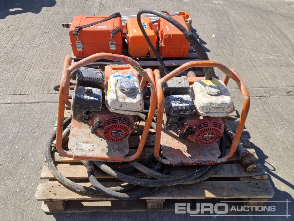 Belle Petrol Vibrating Concrete Poker & Drive (2 of), 110Volt Vibrating Concrete Poker (2 of) - Asphalt machine: picture 4 Belle Petrol Vibrating Concrete Poker & Drive (2 of), 110Volt Vibrating Concrete Poker (2 of) - Asphalt machine: picture 4