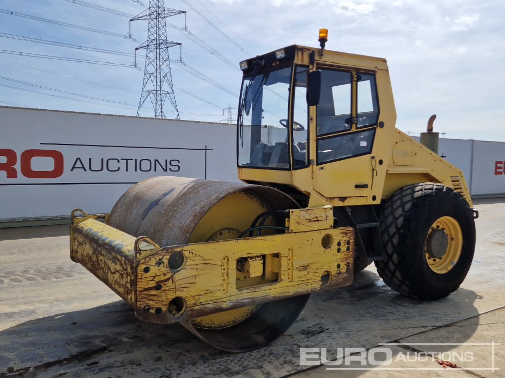Bomag BW211D-3 - Roller: picture 1 Bomag BW211D-3 - Roller: picture 1