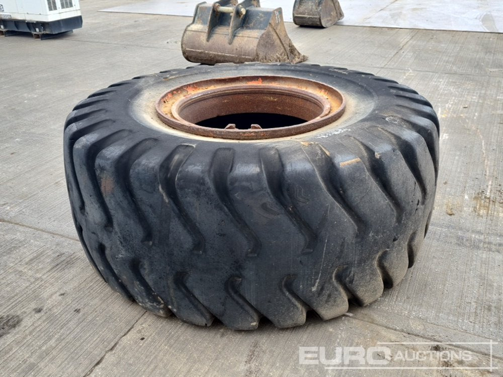 Bridgestone 33.5-33 Tyre - Tire: picture 1 Bridgestone 33.5-33 Tyre - Tire: picture 1
