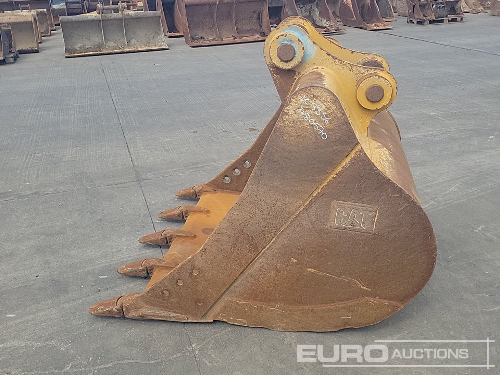 CAT 58" Digging Bucket 80mm Pin to suit 20 Ton Excavator - Bucket: picture 2 CAT 58" Digging Bucket 80mm Pin to suit 20 Ton Excavator - Bucket: picture 2