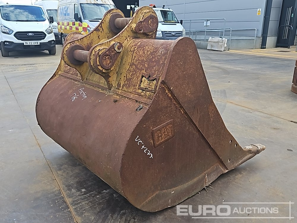 CAT 60" Digging 80mm Pin to suit 20 Ton Excavator - Bucket: picture 5 CAT 60" Digging 80mm Pin to suit 20 Ton Excavator - Bucket: picture 5