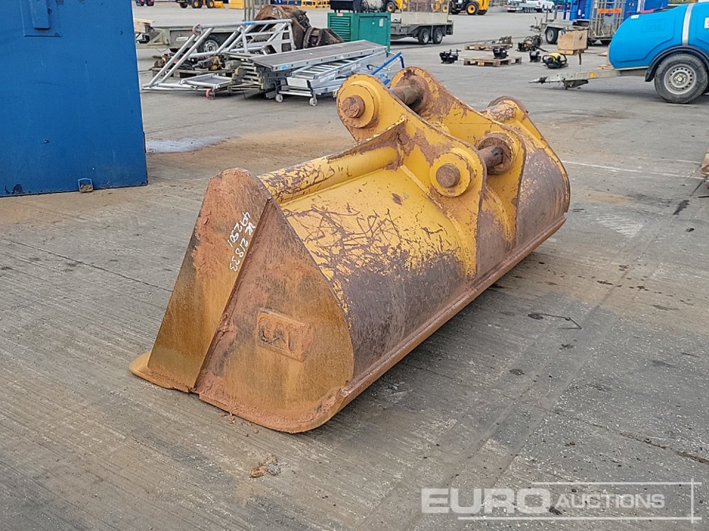 CAT 84" Ditching Bucket 80mm Pin to suit 20 Ton Excavator - Bucket: picture 3 CAT 84" Ditching Bucket 80mm Pin to suit 20 Ton Excavator - Bucket: picture 3