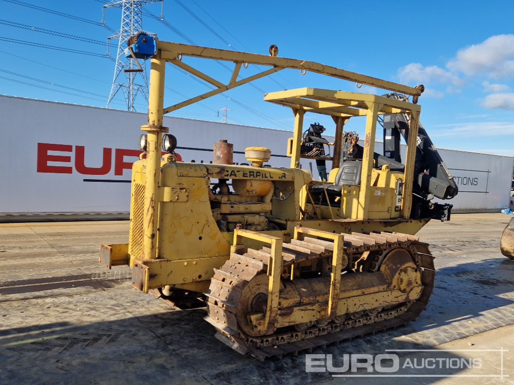 CAT D4 - Bulldozer: picture 1 CAT D4 - Bulldozer: picture 1