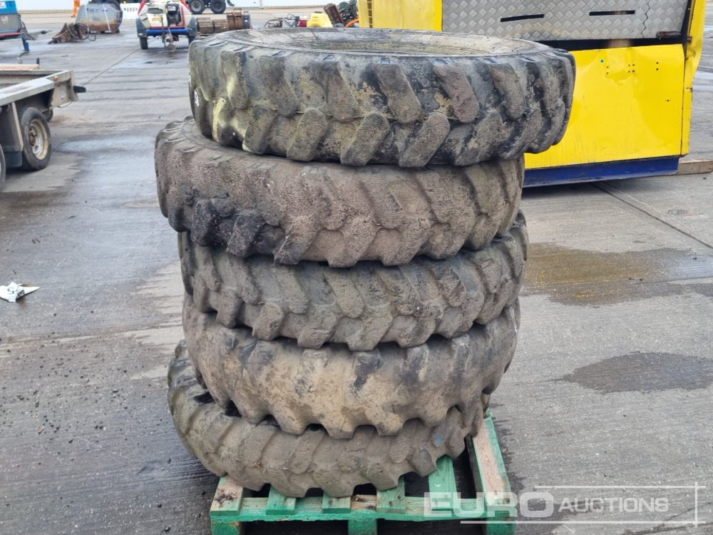 Camso 10.00-20 Tyre (5 of) - Tire: picture 3 Camso 10.00-20 Tyre (5 of) - Tire: picture 3