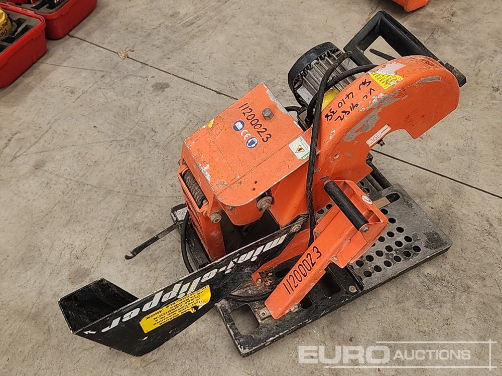 Clipper Norton Mini Clipper 110 Volt Chop Saw - Construction equipment: picture 2 Clipper Norton Mini Clipper 110 Volt Chop Saw - Construction equipment: picture 2
