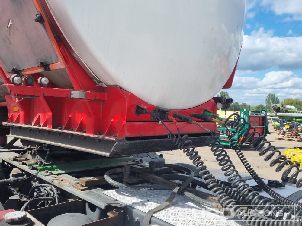 Tank semi-trailer Crane Freuhauf TKX32F2MH: picture 24