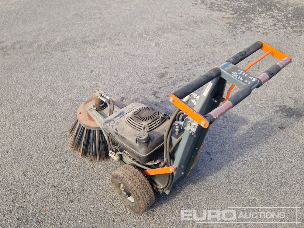 Cubb100 Petrol Weed Brush, Kawasaki Engine - Construction equipment: picture 3 Cubb100 Petrol Weed Brush, Kawasaki Engine - Construction equipment: picture 3