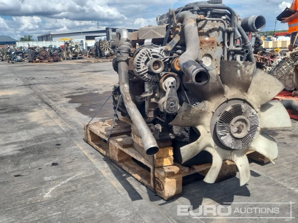 DAF 4 Cylinder Engine, Gearbox - Engine: picture 3 DAF 4 Cylinder Engine, Gearbox - Engine: picture 3