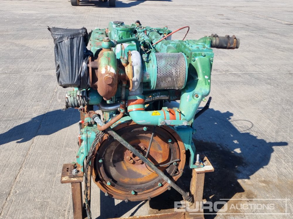 Daewoo 6 Cylinder Engine - Engine: picture 2 Daewoo 6 Cylinder Engine - Engine: picture 2