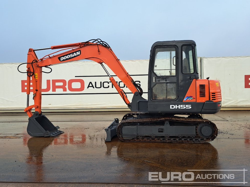 Doosan DH55-V - Mini excavator: picture 2 Doosan DH55-V - Mini excavator: picture 2