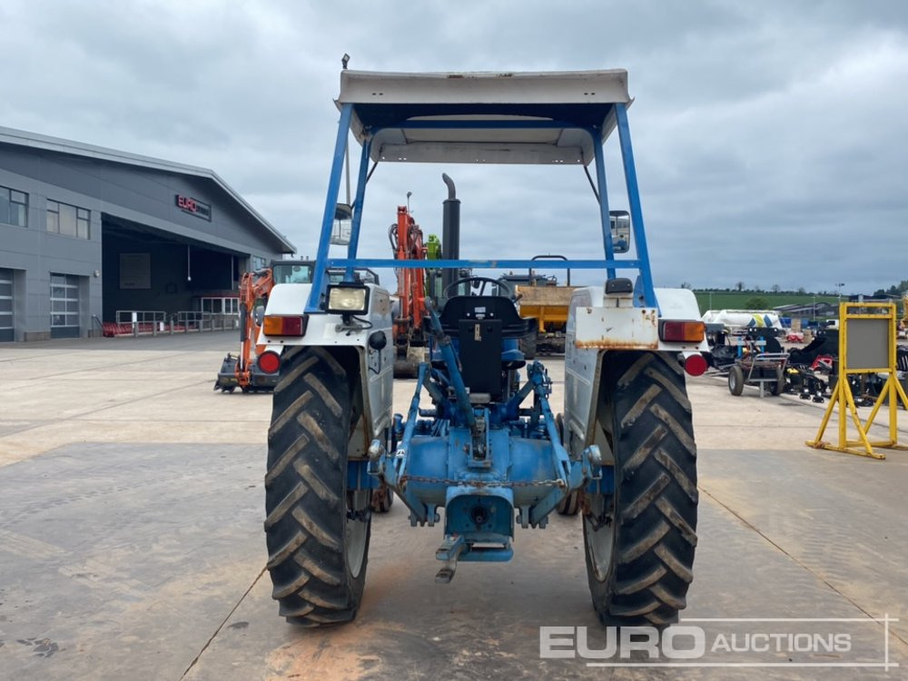 Ford New Holland 4630 - Farm tractor: picture 4 Ford New Holland 4630 - Farm tractor: picture 4