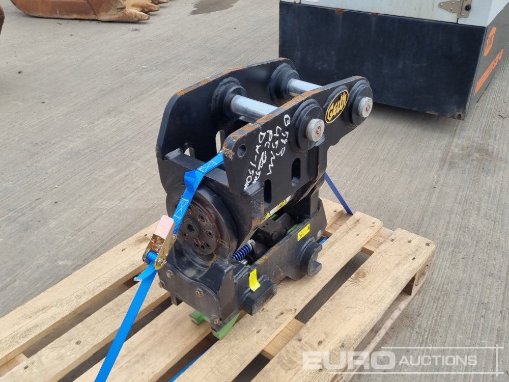 Geith Hydraulic Tilt Rotator 45mm Pin to suit 4-6 Ton Excavator - Quick coupler: picture 1 Geith Hydraulic Tilt Rotator 45mm Pin to suit 4-6 Ton Excavator - Quick coupler: picture 1