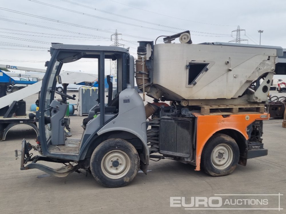 Hako T2A - Road sweeper: picture 2 Hako T2A - Road sweeper: picture 2
