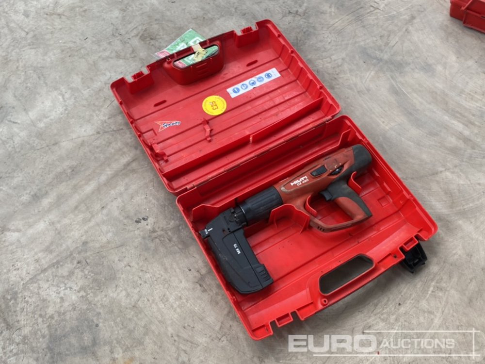 Hilti DX460 Nail Gun (Body & Case Only) - Construction equipment: picture 3 Hilti DX460 Nail Gun (Body & Case Only) - Construction equipment: picture 3