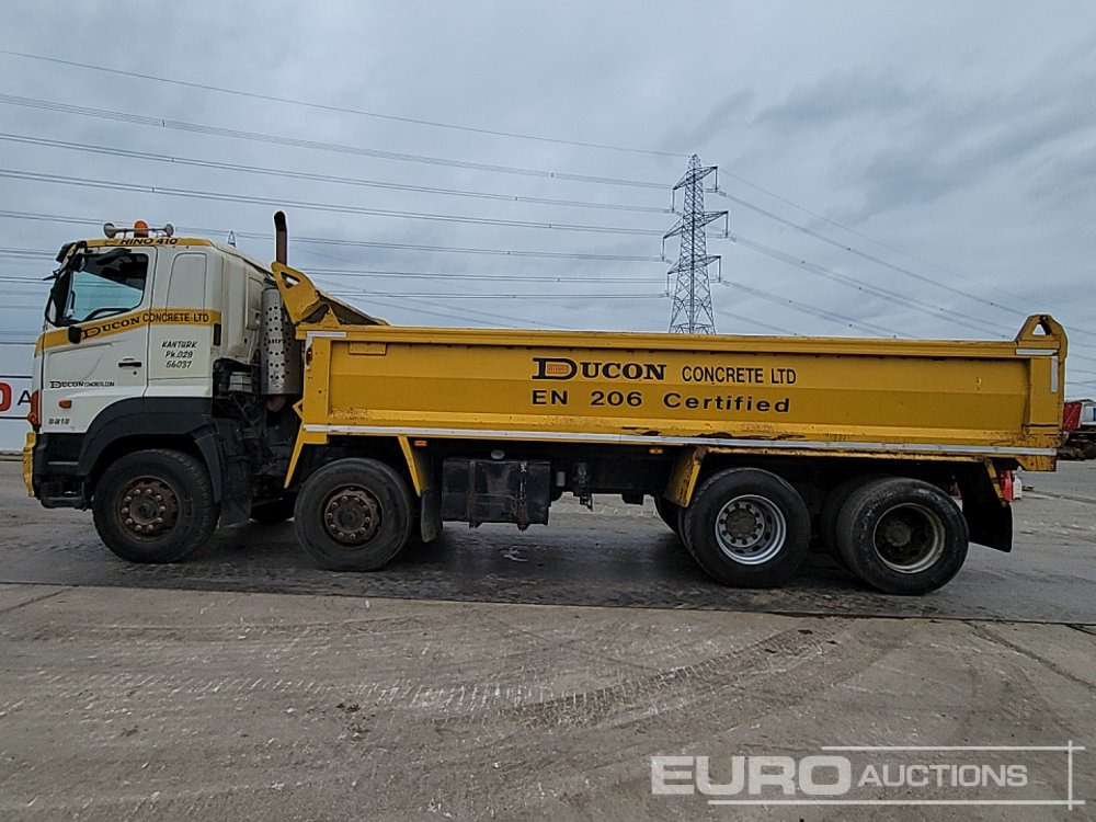 Hino 700-3213 - Tipper: picture 2 Hino 700-3213 - Tipper: picture 2