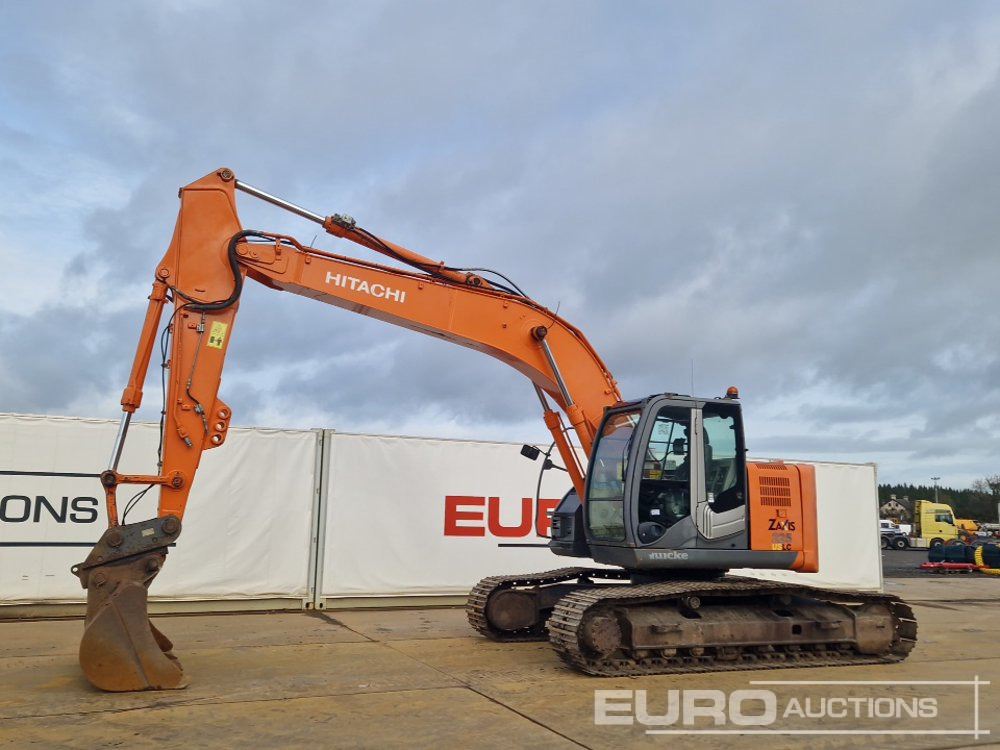 Hitachi ZX 225 USLC-3 for sale, Crawler excavator, 33500 EUR - 8068532