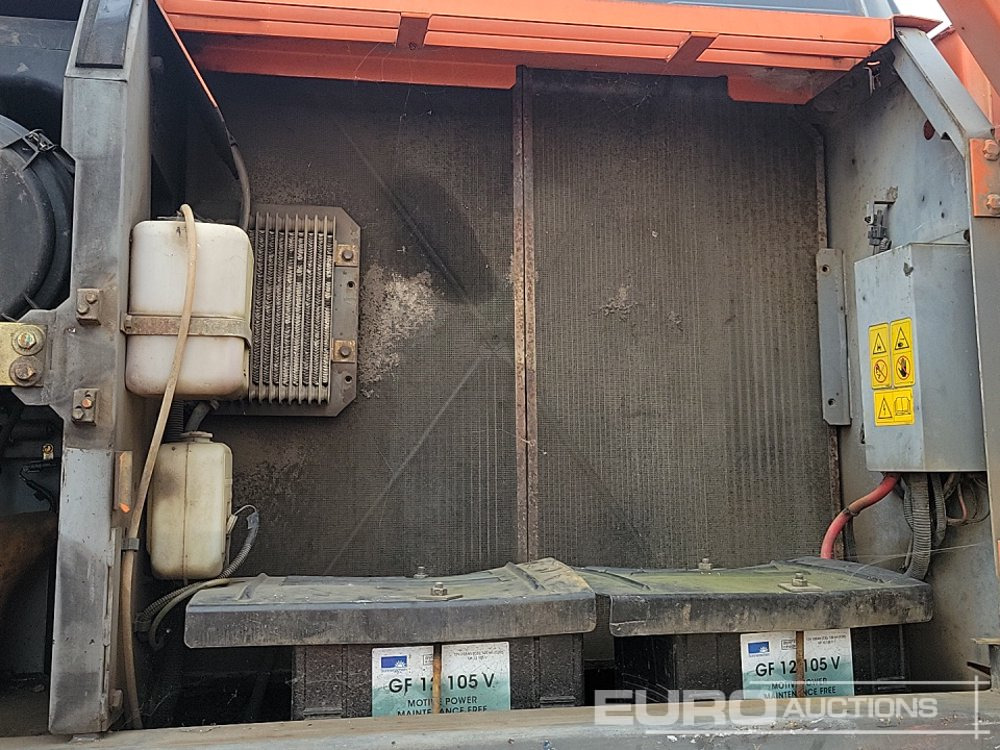 Crawler excavator Hitachi ZX250LC-3: picture 32