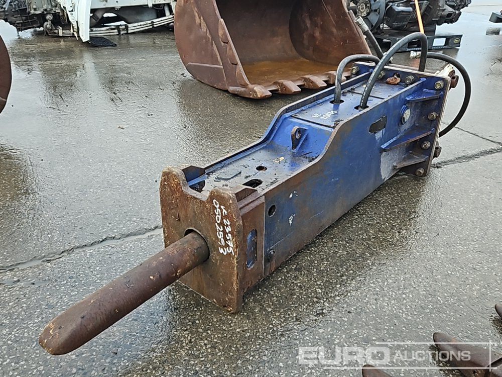 Hydraulic Breaker 65mm Pin to suit 13 Ton Excavator - Hydraulic hammer: picture 1 Hydraulic Breaker 65mm Pin to suit 13 Ton Excavator - Hydraulic hammer: picture 1