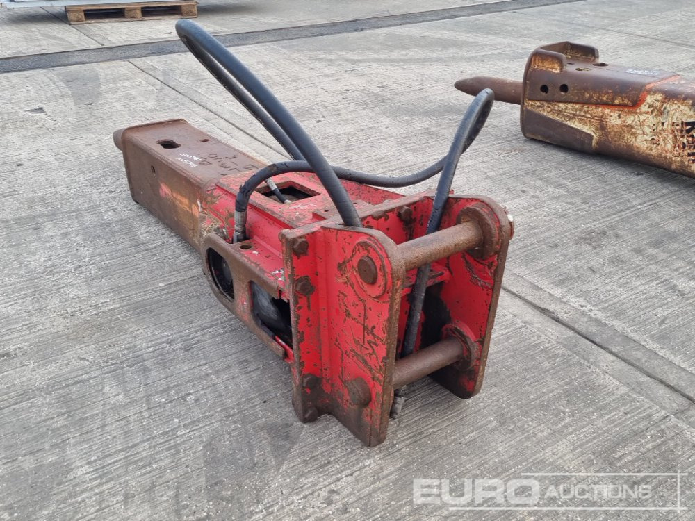 Hydraulic Breaker 65mm Pin to suit 13 Ton Excavator - Hydraulic hammer: picture 3 Hydraulic Breaker 65mm Pin to suit 13 Ton Excavator - Hydraulic hammer: picture 3