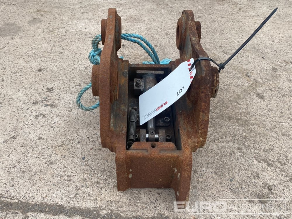 Hydraulic Quick 45mm Pin to suit 4-6 Ton Excavator - Quick coupler: picture 4 Hydraulic Quick 45mm Pin to suit 4-6 Ton Excavator - Quick coupler: picture 4