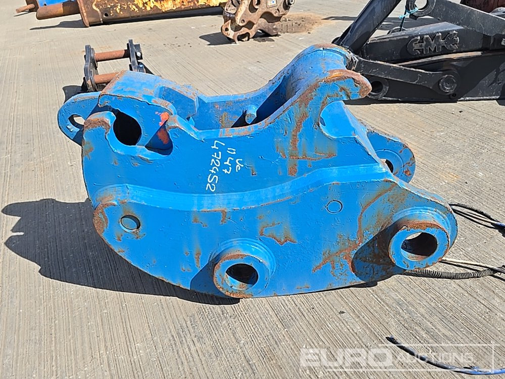 Hydraulic Single Lock QH 100mm Pin to suit 40 Ton Excavator - Quick coupler: picture 2 Hydraulic Single Lock QH 100mm Pin to suit 40 Ton Excavator - Quick coupler: picture 2