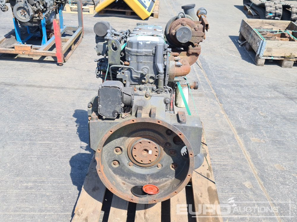 Iveco 6 Cylinder Engine - Engine: picture 4 Iveco 6 Cylinder Engine - Engine: picture 4