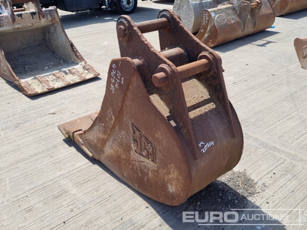 JCB 24" Digging Bucket 65mm Pin to suit 13 Ton Excavator - Bucket: picture 3 JCB 24" Digging Bucket 65mm Pin to suit 13 Ton Excavator - Bucket: picture 3
