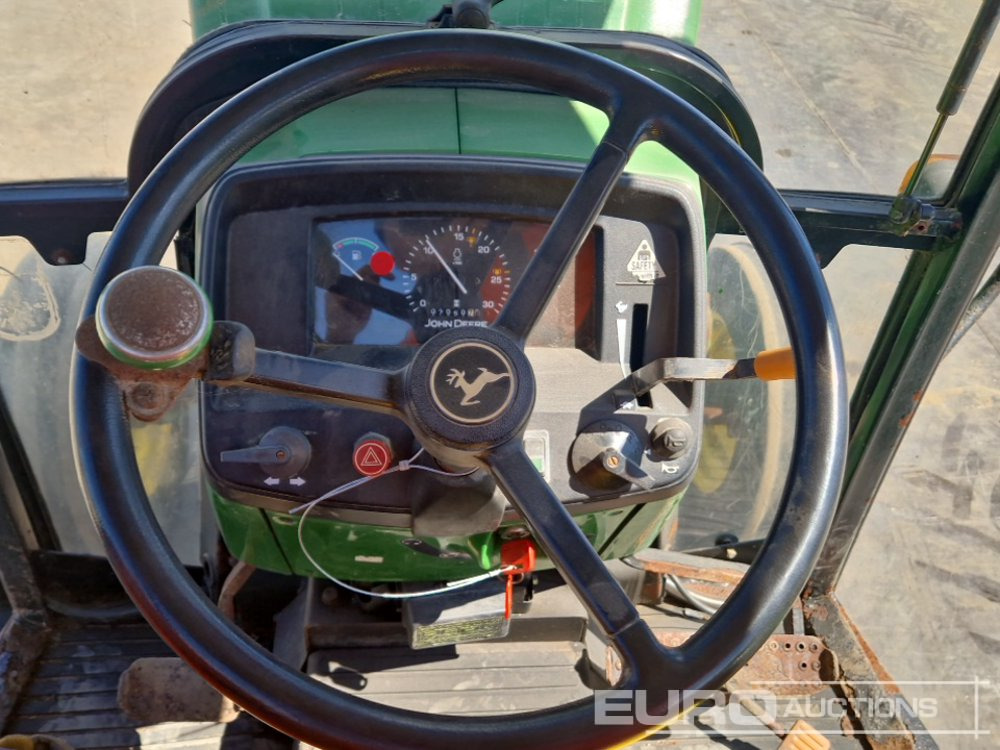 Farm tractor John Deere 5055E: picture 30
