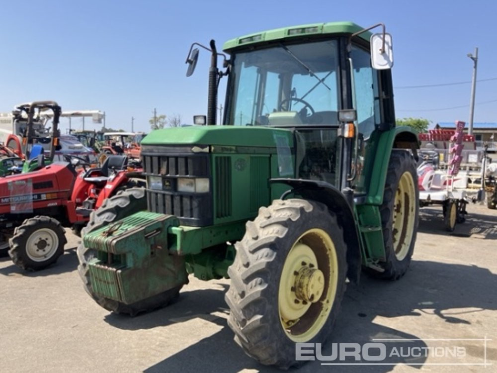 John Deere 6110 - Farm tractor: picture 1 John Deere 6110 - Farm tractor: picture 1