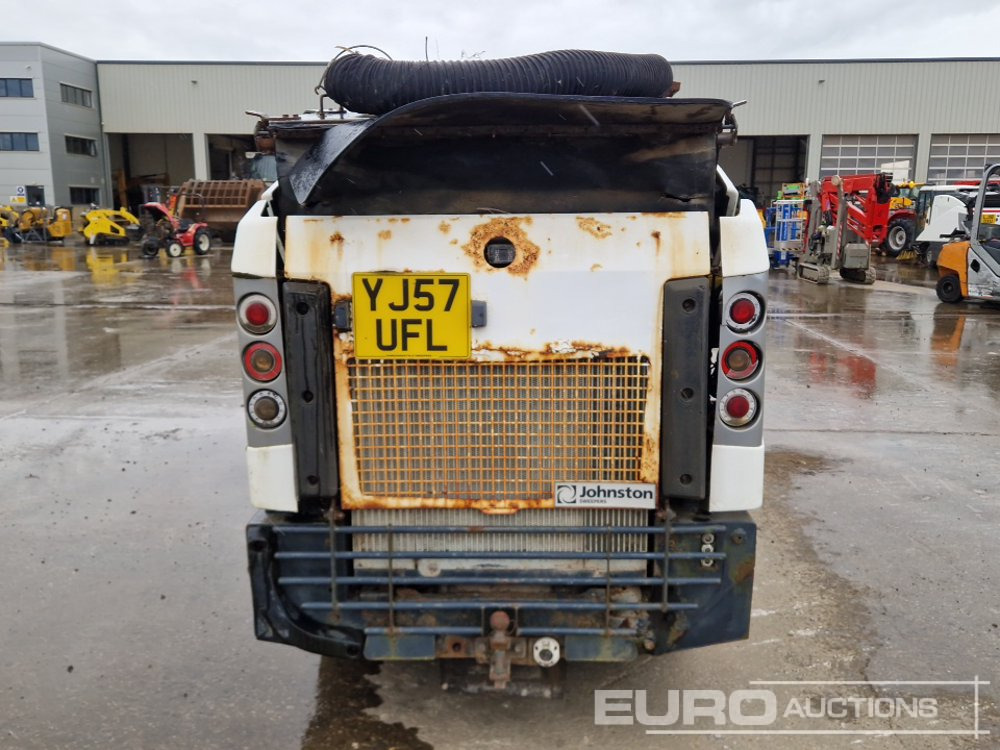 Johnston 142A 101T - Road sweeper: picture 4 Johnston 142A 101T - Road sweeper: picture 4