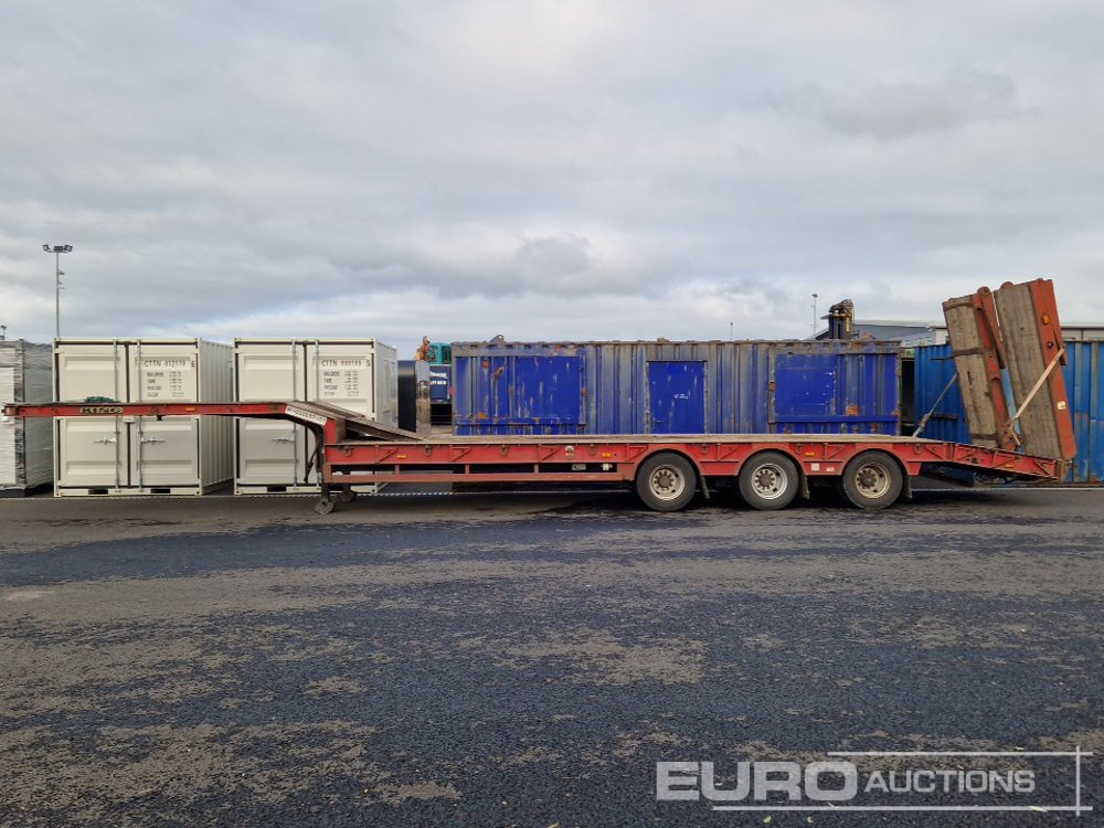 King GTS44 - Low loader semi-trailer: picture 2 King GTS44 - Low loader semi-trailer: picture 2