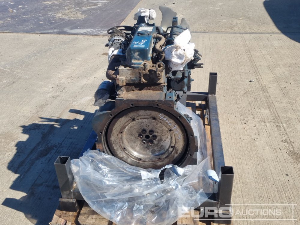 Kubota 4 Cylinder Engine - Engine: picture 2 Kubota 4 Cylinder Engine - Engine: picture 2