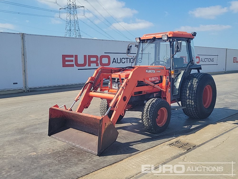 Kubota L4200 - Compact tractor: picture 1 Kubota L4200 - Compact tractor: picture 1