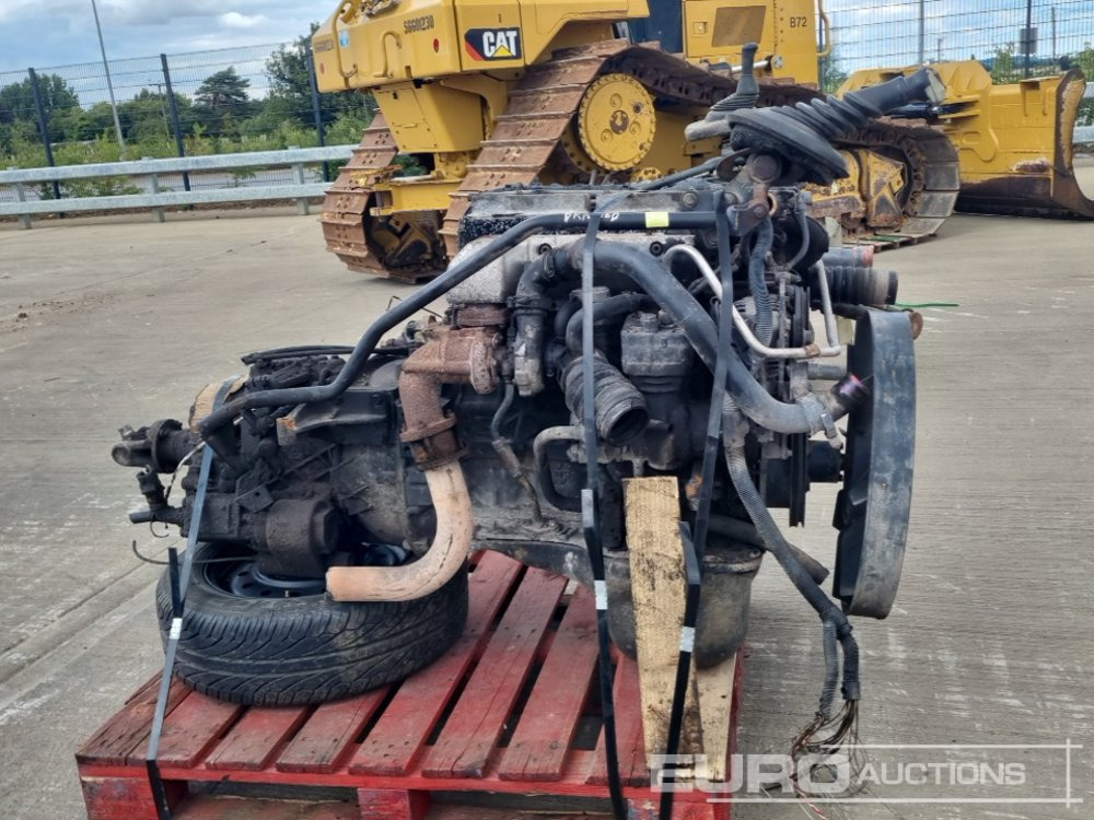 MAN 4 Cylinder Engine, Gearbox - Engine: picture 2 MAN 4 Cylinder Engine, Gearbox - Engine: picture 2