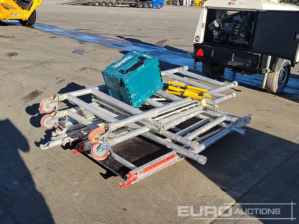 Makita Battery Hammer Drill, 110 Volt LED Tri Pod Light, Scaffold Tower, Ladder - Construction equipment: picture 1 Makita Battery Hammer Drill, 110 Volt LED Tri Pod Light, Scaffold Tower, Ladder - Construction equipment: picture 1