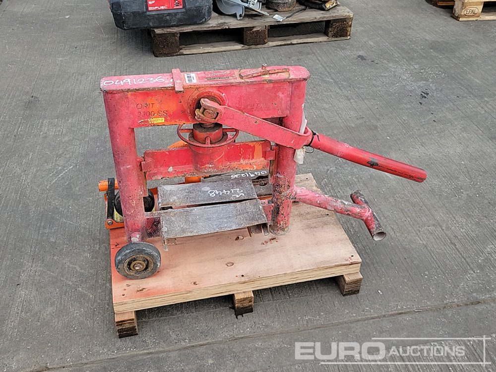 Manual Block Splitter (2 of) - Asphalt machine: picture 2 Manual Block Splitter (2 of) - Asphalt machine: picture 2
