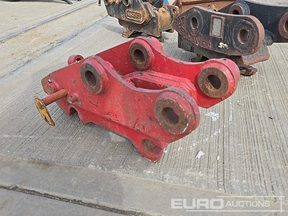 Manual Single Lock QH 45mm Pin to suit 4-6 Ton Excavator - Quick coupler: picture 3 Manual Single Lock QH 45mm Pin to suit 4-6 Ton Excavator - Quick coupler: picture 3