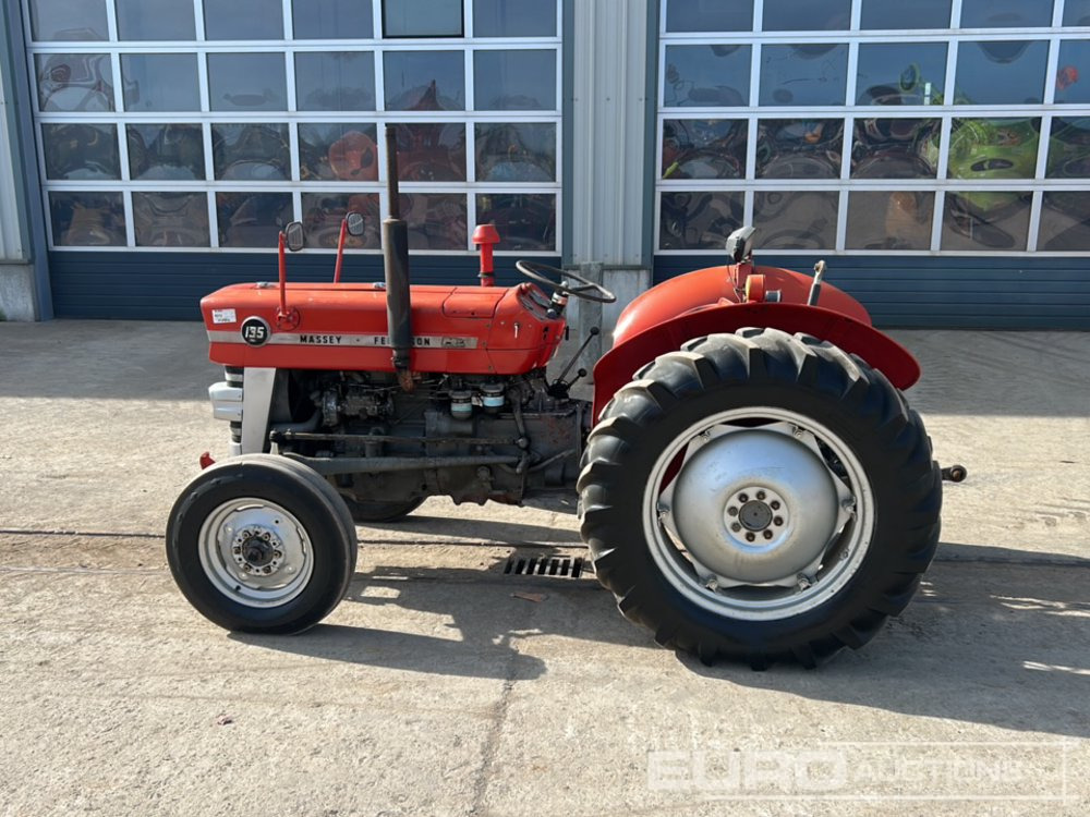 Massey Ferguson 135 - Farm tractor: picture 2 Massey Ferguson 135 - Farm tractor: picture 2