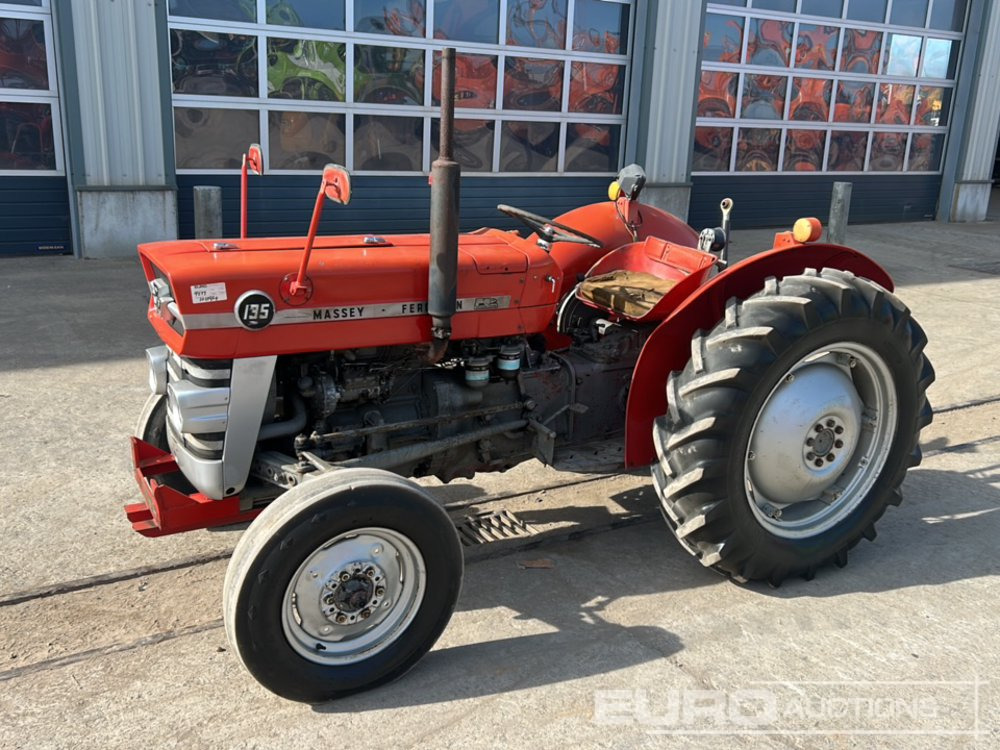 Massey Ferguson 135 - Farm tractor: picture 1 Massey Ferguson 135 - Farm tractor: picture 1