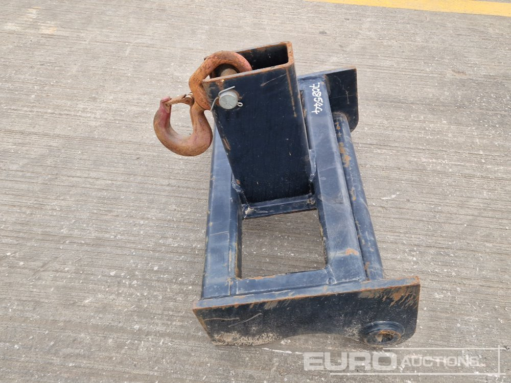 2012 Manitou PC - Material handling equipment: picture 4 2012 Manitou PC - Material handling equipment: picture 4